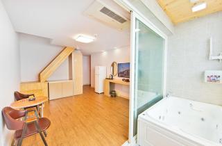 Hotel Lohas - Boryeong - 3