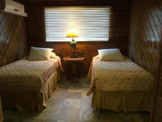 The Kern Lodge - Kernville - 4