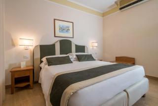 Hotel Tourist - Sorrento - 4
