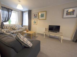 The Gallery Flat, 4 Tannage Brae - 6