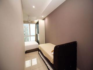 Merlene Suites at Mansion One Formerly know as Mansion One Suites - George Town - 9