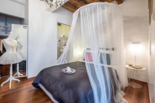 Abbraccio di Romeo - Verona - 1