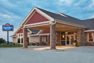 AmericInn by Wyndham Osage - Osage - 0
