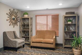 AmericInn by Wyndham Hartford SD - Hartford - 6