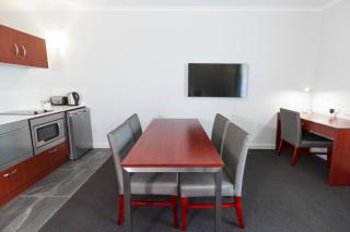 Abode Narrabundah - Canberra - 3