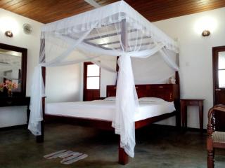 Thanu Beach Villa - 2