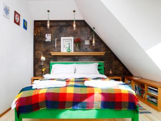 Bike House - 250-year-old restored house in a quiet area - Braşov - 3