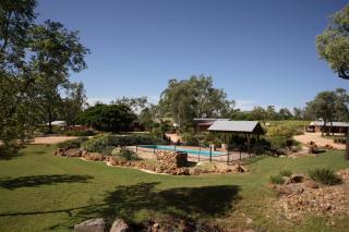 Rubyvale Motel & Holiday Units - An Adults Only Getaway - Rubyvale - 2