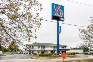 Motel 6-Janesville, WI - Janesville - 9