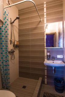 Solo Apartment Dragomanova - Kiev - 4