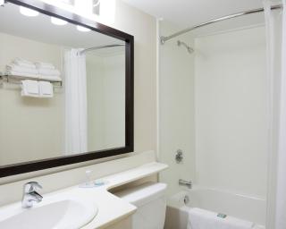 Travelodge Suites by Wyndham Moncton - Moncton - 5