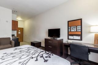 Sleep Inn & Suites Stafford - Sugarland - 1