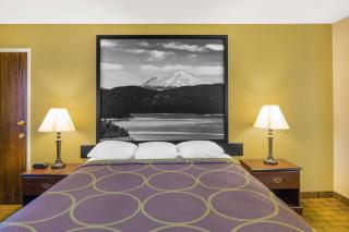 Super 8 by Wyndham Corning - Corning - 7