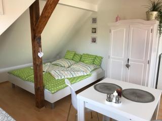 Liebevoll eingerichtete Ferienwohnung im DG - Zwenkau - 8