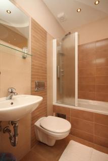 Apartments by the sea Brela, Makarska - 6674 - 2