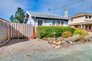 Cottage by the Sea (MCA #1213) - 4