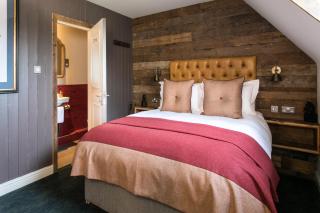 The Green Dragon Inn - 9