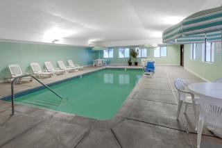 Baymont by Wyndham Gaylord - Gaylord - 8