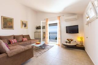 Holiday house with a parking space Medici, Omis - 9505 - 5