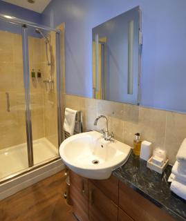 Glendon Bed and Breakfast - 2