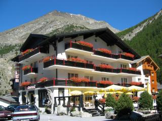 Hotel Restaurant Mattmarkblick - Saas-Almagell - 0