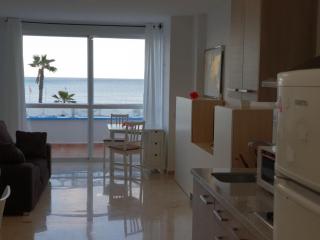NUEVO Roca Chica, Primera Línea Playa,Torremolinos - 1