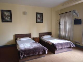 Om Pension Guest House - Tikābhairab - 4