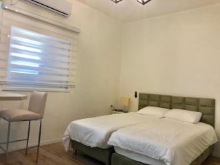 Studio Apartment in Bat-Yam - Bat Yam - 4