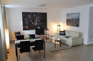 Urban-Style Apartment - 0