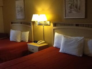 Days Inn by Wyndham Louisville Airport Fair and Expo Center - Louisville - 6