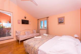 Apartments by the sea Seget Vranjica, Trogir - 6093 - 8