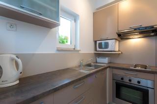 Family friendly apartments with a swimming pool Podstrana, Split - 15040 - 8