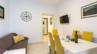Family friendly apartments with a swimming pool Podstrana, Split - 15040 - 2