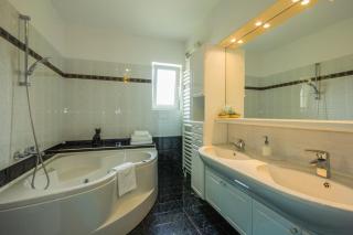 Family-friendly apartments with swimming pool Opatija - Volosko, Opatija - 15071 - 2