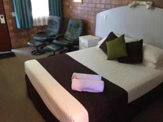 Miles Outback Motel - Miles - 6