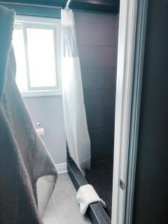 Walkerton Inn Motel - 5