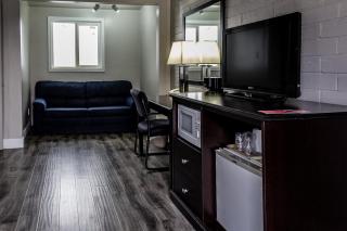 Lakeview Lodge Motel - 1