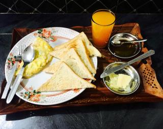 Shrestha Hotel & Restaurant - Bandipur - 3