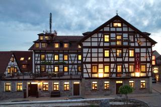 Hotel Deutsches Haus - Hammelburg - 4