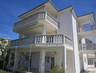 Apartmani Jureta - Okrug Gornji - 0