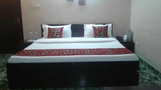 Pamposh Guest House GK II Market - 6