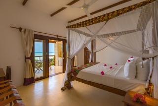 Warere Beach - Nungwi - 2