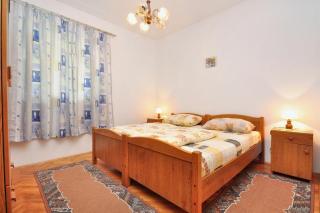 Apartments by the sea Seget Donji, Trogir - 10023 - 6