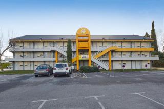 Premiere Classe Avignon Parc Des Expositions - Montfavet - 3