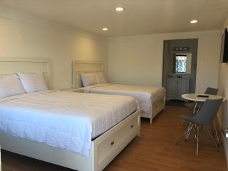 Spinnaker Inn of Naples - Naples - 1