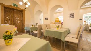 Gościniec Jaś -śniadania i obiadokolacje szwedzki stół w cenie bezpłatny parking - 2