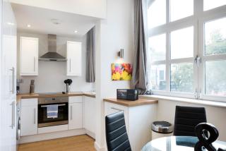 Old Street by Excel Apartments - 6