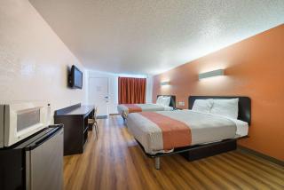 Motel 6-Hamburg, NY - 3
