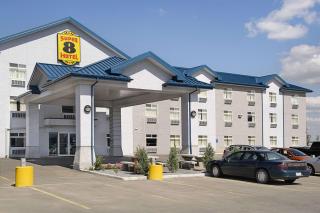 Super 8 by Wyndham Fort Saskatchewan - Fort Saskatchewan - 0