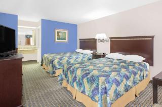 Super 8 by Wyndham Corpus Christi - Corpus Christi - 4